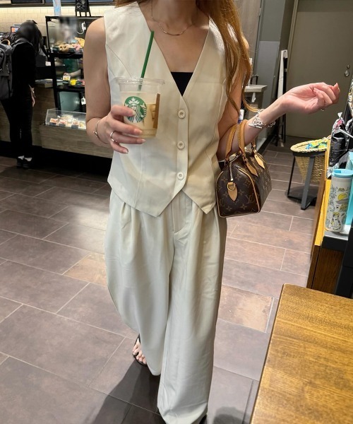 AMELY（エミリー）の「選べる テーラードジャケット・ベスト・ワイドパンツ（その他トップス・レディース・ブラウン/グレー/ホワイト/ブラック/ホワイト系その他2/ブラック系その他2/グレー系その他2/ブラウン系その他2/ブラック系その他/グレー系その他/ブラウン系その他/ホワイト系その他・フリー/M/L）」の18枚目の写真