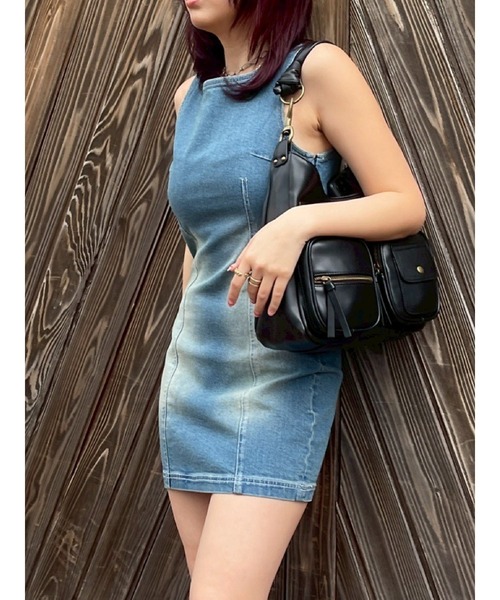 EVRIS（エヴリス）の「バックリボンオープンデニムミニワンピース（ワンピース・レディース・ブラック/ブルー・SMALL/MEDIUM）」の3枚目の写真