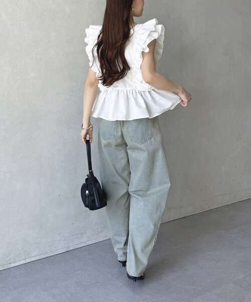 Thevon（ゼボン）の「フリルショルダーペプラムブラウス（シャツ/ブラウス・レディース・ブラック/カーキ/オフホワイト・FREE）」の22枚目の写真