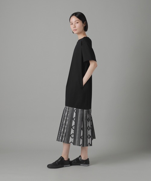 ZUCCa(ズッカ)の「エスニックプリントドッキング / ワンピース / S(ワンピース・レディース・ブラック/ホワイト/ネイビー・M size)」の5枚目の写真