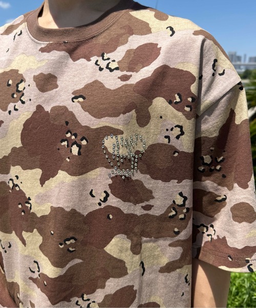 sedacle(セダクル)の「加工ラインストーンカラーTシャツ(Tシャツ/カットソー・レディース・アイボリー/カーキ/ライトブルー/ライトカーキ/ブラウン/ピンク/レッド・SMALL/MEDIUM/LARGE)」の19枚目の写真