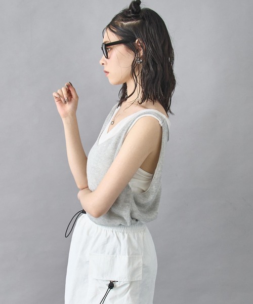 ANAP(アナップ)の「重ね着風 ニット タンクトップ(ニット/セーター・レディース・ブラック/ライトグレー/グレー・FREE)」の11枚目の写真