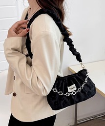 チェーン付きミニバッグ