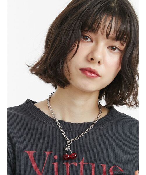 jouetie(ジュエティ)の「チェリーネックレス(ネックレス・レディース・ブラック/レッド・FREE)」の6枚目の写真