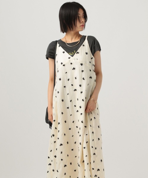 BAYFLOW（ベイフロー）の「[長さ調整可]エンブロイダリーワンピース（ワンピース・レディース・オフホワイト/ブラック・FREE）」の7枚目の写真