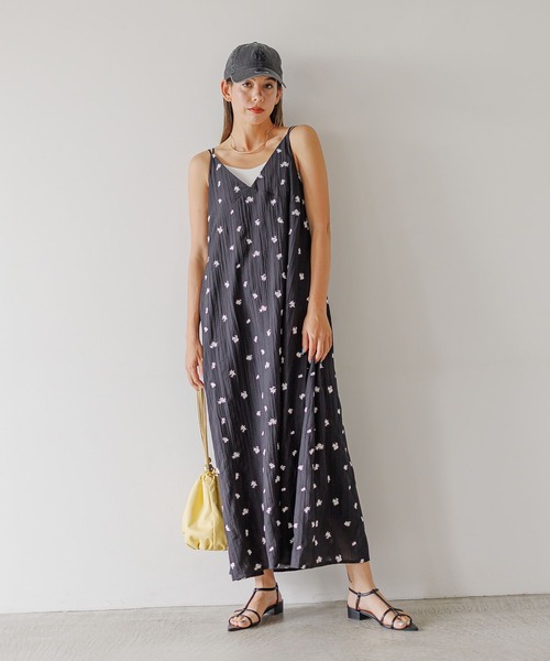 BAYFLOW（ベイフロー）の「[長さ調整可]エンブロイダリーワンピース（ワンピース・レディース・オフホワイト/ブラック・FREE）」の5枚目の写真