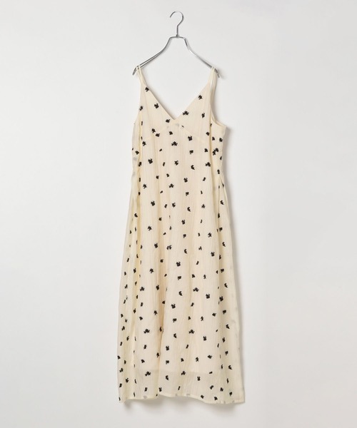 BAYFLOW（ベイフロー）の「[長さ調整可]エンブロイダリーワンピース（ワンピース・レディース・オフホワイト/ブラック・FREE）」の21枚目の写真