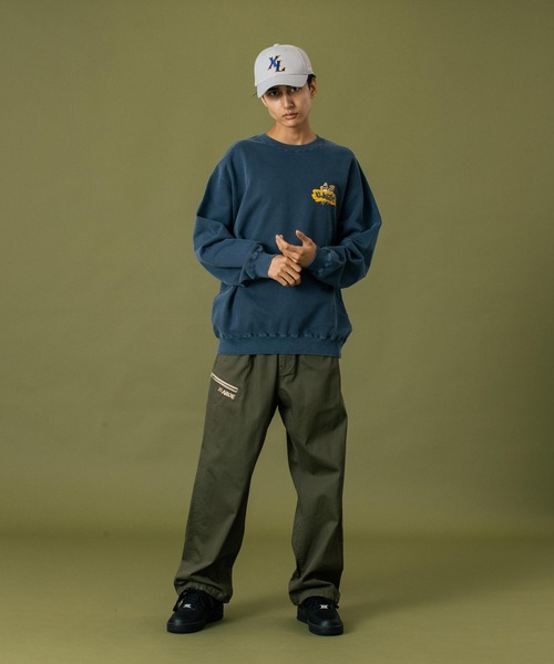 XLARGE（エクストララージ）の「PIGMENT BOMB CREWNECK SWEAT SHIRT（スウェット・メンズ・ブラック/ブラウン/ネイビー・S/M/L/XL）」の21枚目の写真