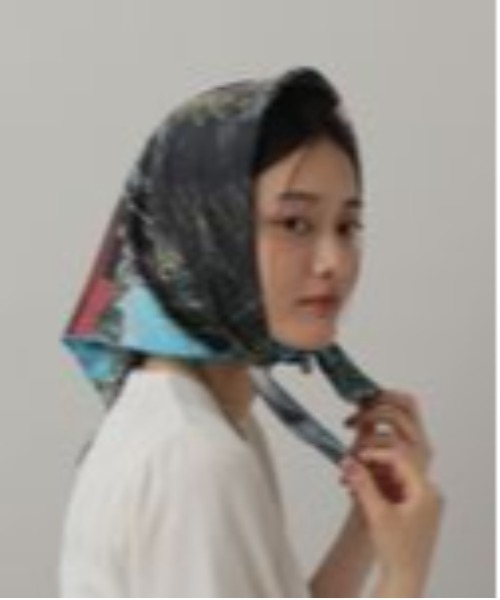 A part by（アパートバイ）の「【セレクト】LY_PanoScarf（バンダナ/スカーフ・レディース・ライトブルー/レッド・FREE）」の4枚目の写真