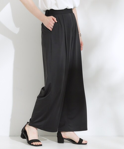 SHOO・LA・RUE（シューラルー）の「【S-LL/ひんやり/UV】リラクシーな穿き心地 エアリーワイドパンツ（その他パンツ・レディース・ブラック/チャコールグレー/ベージュ・04/02/01/03）」の9枚目の写真