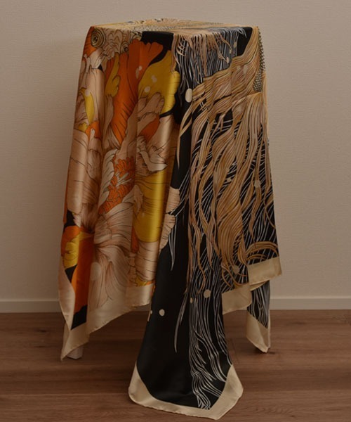 Mayree（メイリー）の「【resonance】花柄 アートデザイン シルクタッチ 大判スカーフ【マルチウェイ】（バンダナ/スカーフ・レディース・その他2/その他1/その他3・FREE）」の10枚目の写真