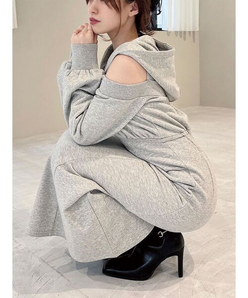 RESEXXY（リゼクシー）の「レイヤードフーディワンピース（ワンピース・レディース・ホワイト/ライトグレー/チャコールグレー/ブラック・FREE）」の16枚目の写真