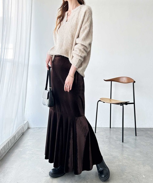 GeeRA(ジーラ)の「ベロア裾フレアスカート(スカート・レディース・ブラウン/ベージュ/ブラック・SMALL/MEDIUM/LARGE/X-LARGE)」の14枚目の写真