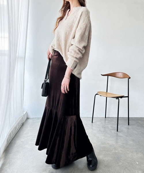 GeeRA(ジーラ)の「ベロア裾フレアスカート(スカート・レディース・ブラウン/ベージュ/ブラック・SMALL/MEDIUM/LARGE/X-LARGE)」の15枚目の写真