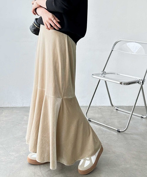 GeeRA(ジーラ)の「ベロア裾フレアスカート(スカート・レディース・ブラウン/ベージュ/ブラック・SMALL/MEDIUM/LARGE/X-LARGE)」の20枚目の写真