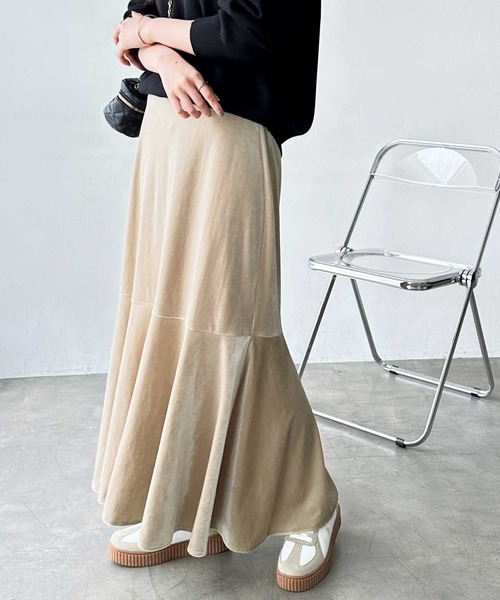GeeRA(ジーラ)の「ベロア裾フレアスカート(スカート・レディース・ブラウン/ベージュ/ブラック・SMALL/MEDIUM/LARGE/X-LARGE)」の19枚目の写真