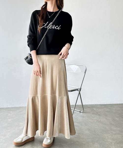 GeeRA(ジーラ)の「ベロア裾フレアスカート(スカート・レディース・ブラウン/ベージュ/ブラック・SMALL/MEDIUM/LARGE/X-LARGE)」の22枚目の写真