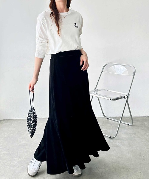 GeeRA(ジーラ)の「ベロア裾フレアスカート(スカート・レディース・ブラウン/ベージュ/ブラック・SMALL/MEDIUM/LARGE/X-LARGE)」の6枚目の写真