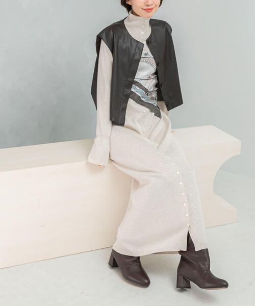 URBAN RESEARCH ROSSO WOMEN(アーバンリサーチ ロッソ)の「スパークリングロングニットワンピース(ワンピース・レディース・ライトベージュ/イエロー・FREE)」の2枚目の写真