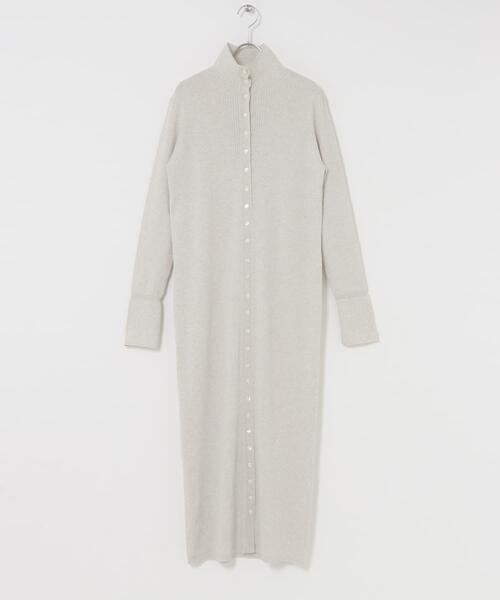 URBAN RESEARCH ROSSO WOMEN(アーバンリサーチ ロッソ)の「スパークリングロングニットワンピース(ワンピース・レディース・ライトベージュ/イエロー・FREE)」の7枚目の写真