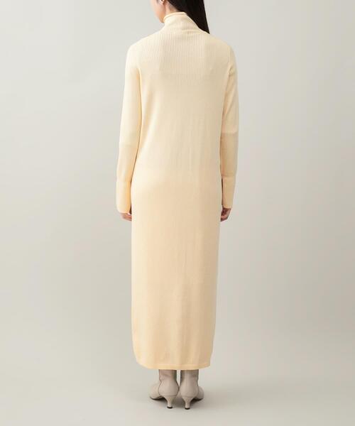 URBAN RESEARCH ROSSO WOMEN(アーバンリサーチ ロッソ)の「スパークリングロングニットワンピース(ワンピース・レディース・ライトベージュ/イエロー・FREE)」の10枚目の写真