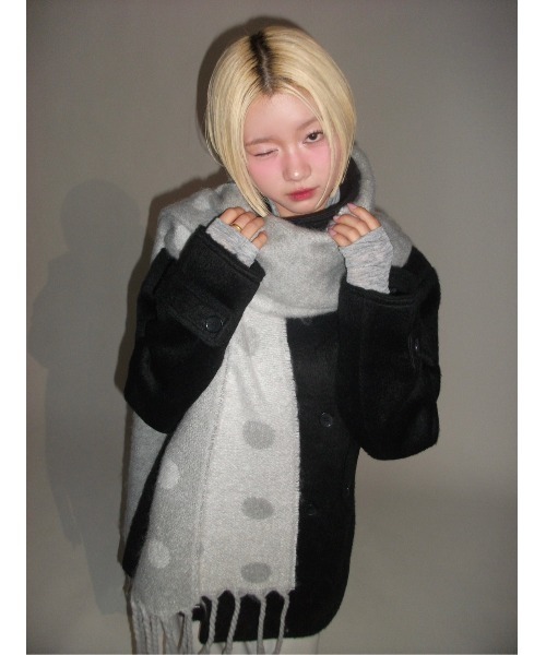 Smyeon(スミョン)の「Assortment volume muffler/アソートボリュームマフラー(マフラー・レディース・ピンク/ホワイト/グレー・FREE)」の7枚目の写真