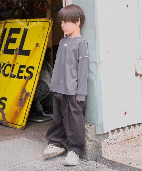 b・ROOM（ビールーム）の「【MNCM】【カイテキ天竺】パイピングビッグTシャツ（Tシャツ/カットソー・キッズ・オフホワイト/ブラック/チャコール・130cm/140cm/120cm/110cm/150cm）」の8枚目の写真