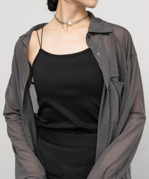 KBF（ケイビーエフ）の「スパゲティダブルストラップキャミソール（キャミソール・レディース・チャコールグレー/アイボリー/ブラック・ONE）」の3枚目の写真