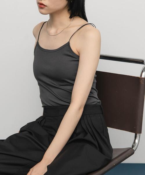 KBF（ケイビーエフ）の「スパゲティダブルストラップキャミソール（キャミソール・レディース・チャコールグレー/アイボリー/ブラック・ONE）」の8枚目の写真