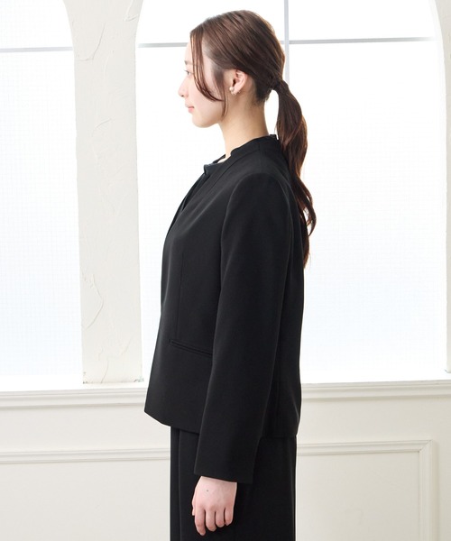 AIMER(エメ)の「【喪服・礼服】ウォッシャブル Vネックノーカラージャケット(ノーカラージャケット・レディース・ブラック・MEDIUM/LARGE/X-LARGE)」の5枚目の写真