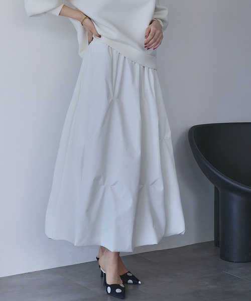ELFRANK(エルフランク)の「ランダムタック ミモレ丈 バルーンスカート(スカート・レディース・ベージュ/ブラック/グレー/ホワイト/ブラウン・FREE)」の2枚目の写真