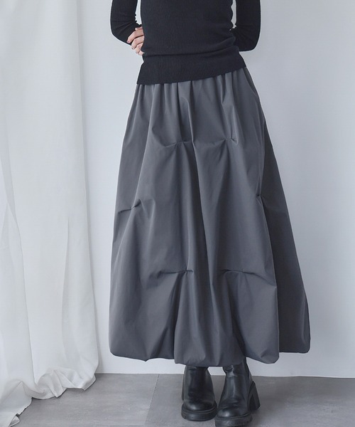 ELFRANK(エルフランク)の「ランダムタック ミモレ丈 バルーンスカート(スカート・レディース・ベージュ/ブラック/グレー/ホワイト/ブラウン・FREE)」の13枚目の写真