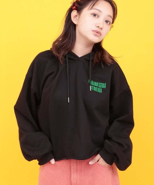 チチカカ（チチカカ）の「Orale! バックロゴショートスウェットフーディー（パーカー・レディース・ホワイト/パープル/オレンジ/ブラック・FREE）」の2枚目の写真