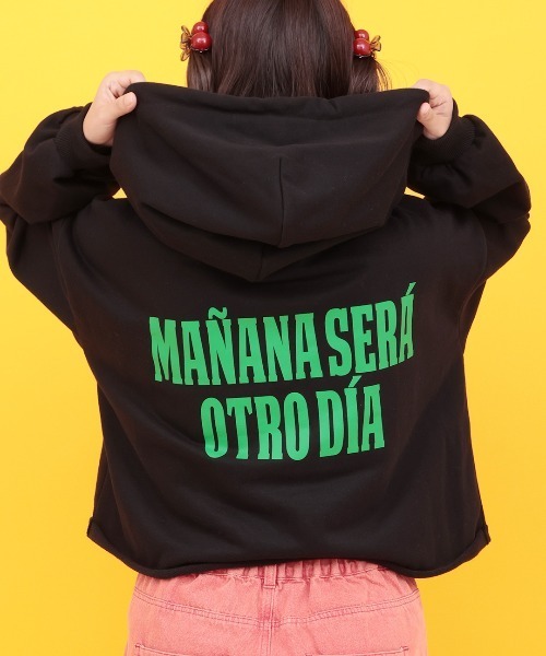 チチカカ（チチカカ）の「Orale! バックロゴショートスウェットフーディー（パーカー・レディース・ホワイト/パープル/オレンジ/ブラック・FREE）」の12枚目の写真