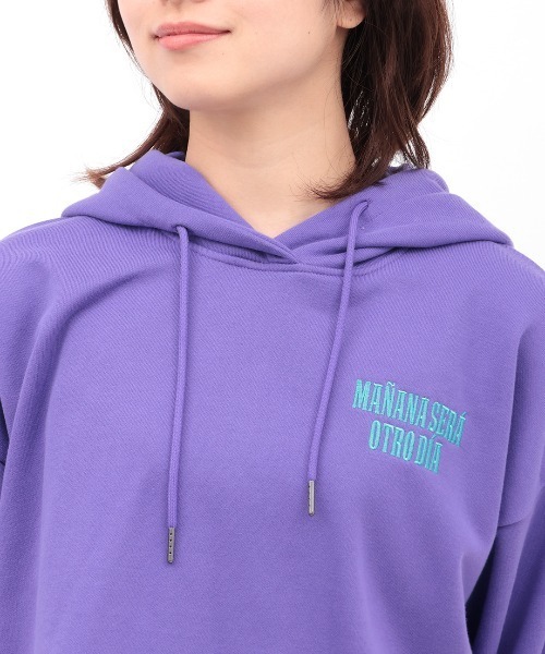 チチカカ（チチカカ）の「Orale! バックロゴショートスウェットフーディー（パーカー・レディース・ホワイト/パープル/オレンジ/ブラック・FREE）」の22枚目の写真