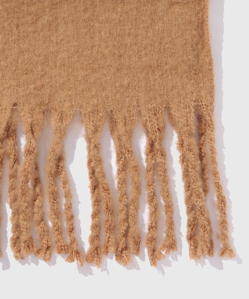 ADAM ET ROPE'（アダムエロペ）の「ボリュームフリンジストール（マフラー・メンズ・ブラック/オフホワイト/ライトグレー/キャメル・FREE）」の9枚目の写真