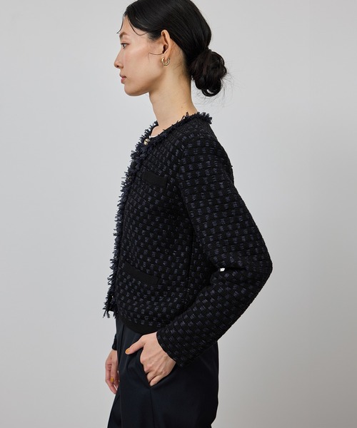 ROPE'(ロペ)の「ニットフリンジジャケット(ノーカラージャケット・レディース・ネイビー/キナリ・36/38)」の5枚目の写真