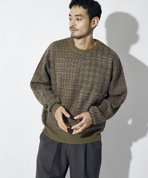 FREAK'S STORE(フリークスストア)の「リラックスフィット パッチワーク ジャカードチェック クルーネックニット プルオーバー(ニット/セーター・メンズ・オリーブ/チャコールグレー・LARGE/MEDIUM)」の16枚目の写真