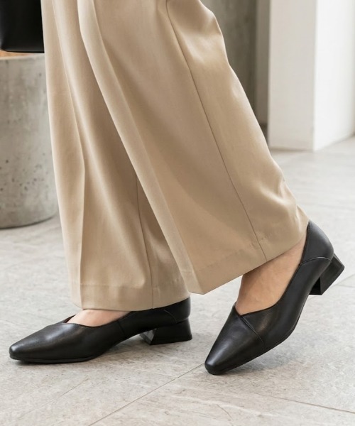 LibertyDoll(リバティードール)の「LibertyDoll/スクエアトゥ 切り替えデザインパンプス(1036)(パンプス・レディース・ブラック/シルバー/アイボリー・SS/S/M/L/LL/3L)」の12枚目の写真