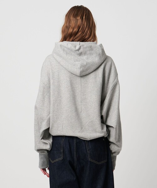 ASTRAET（アストラット）の「＜ASTRAET＞ ウラケ ソデジップ プルオーバーパーカー（パーカー・レディース・ブラック/ライトグレー・FREE）」の6枚目の写真