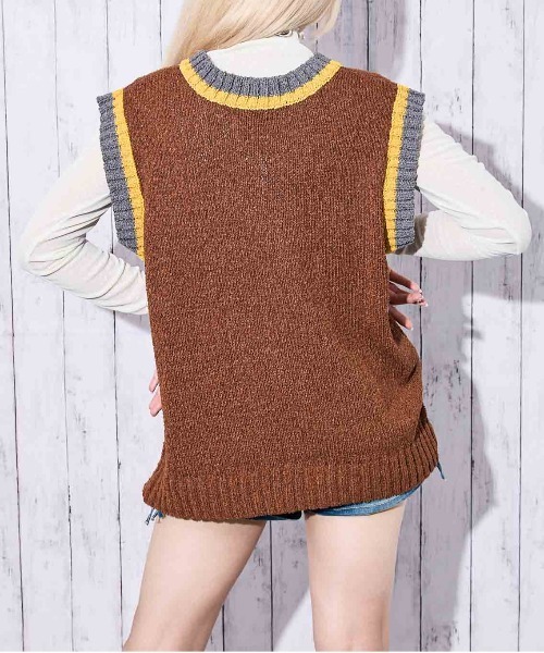 GORGE(ゴージ)の「《ナンバリング×ビッグシルエット》レディース ドライタッチ あぜ編み ニットベスト 春秋冬(ベスト・レディース・ブラック/レッド/ブラウン・F)」の8枚目の写真