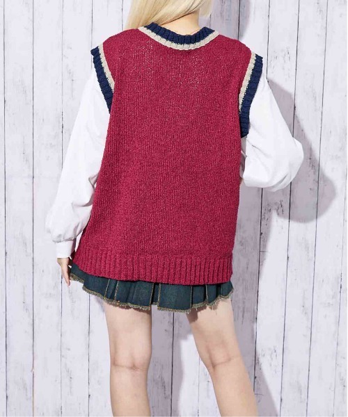 GORGE(ゴージ)の「《ナンバリング×ビッグシルエット》レディース ドライタッチ あぜ編み ニットベスト 春秋冬(ベスト・レディース・ブラック/レッド/ブラウン・F)」の12枚目の写真