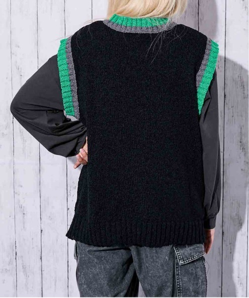 GORGE(ゴージ)の「《ナンバリング×ビッグシルエット》レディース ドライタッチ あぜ編み ニットベスト 春秋冬(ベスト・レディース・ブラック/レッド/ブラウン・F)」の16枚目の写真