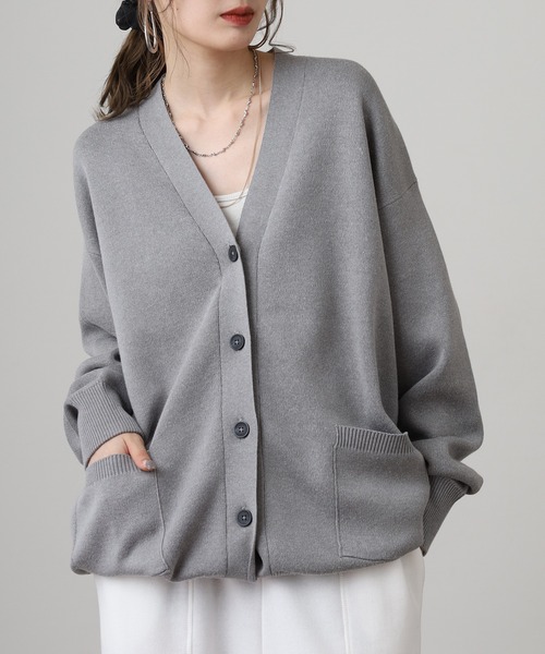 OMNES（オムネス）の「スウェットライクニットVネック長袖カーディガン（カーディガン/ボレロ・レディース・ブラック/モカ/グレー・FREE）」の8枚目の写真