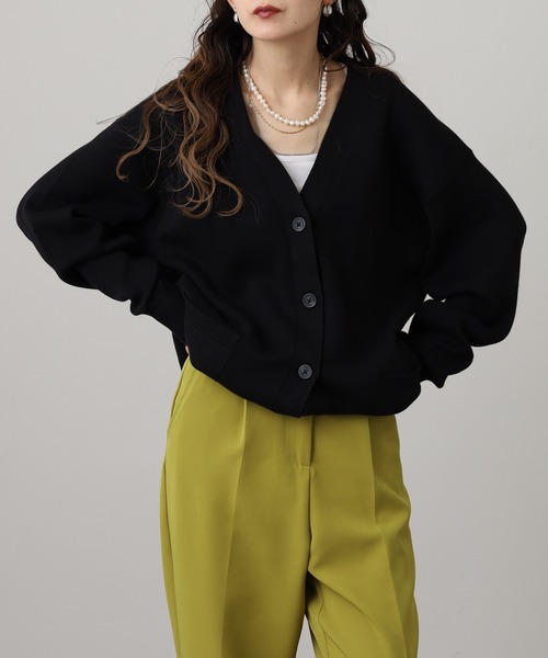 OMNES（オムネス）の「スウェットライクニットVネック長袖カーディガン（カーディガン/ボレロ・レディース・ブラック/モカ/グレー・FREE）」の5枚目の写真