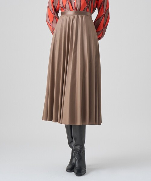 レザーライクサテンプリーツスカート（スカート）｜ANAYI（アナイ）の