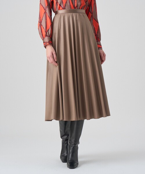 レザーライクサテンプリーツスカート（スカート）｜ANAYI（アナイ）の
