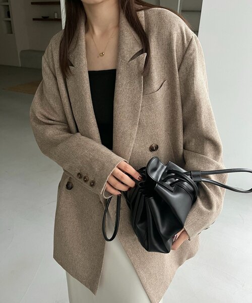 CAPRICIEUX LE'MAGE（カプリシューレマージュ）の「【CAPRICIEUX LE'MAGE×nanacoコラボ】ダンプリンバッグ（ショルダーバッグ・レディース・ブラック/ブラウン/ベージュ・FREE）」の5枚目の写真