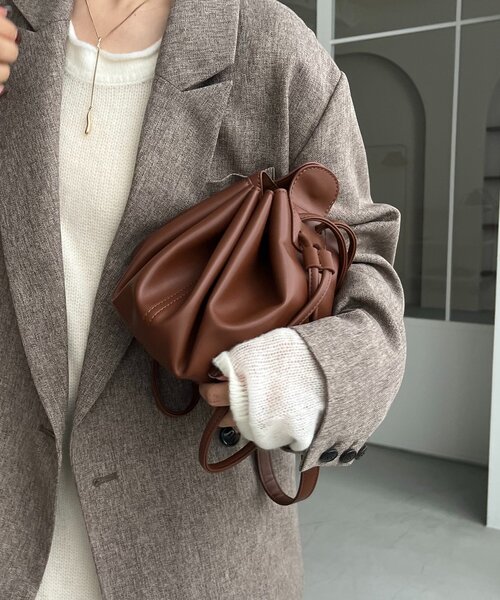 CAPRICIEUX LE'MAGE（カプリシューレマージュ）の「【CAPRICIEUX LE'MAGE×nanacoコラボ】ダンプリンバッグ（ショルダーバッグ・レディース・ブラック/ブラウン/ベージュ・FREE）」の16枚目の写真