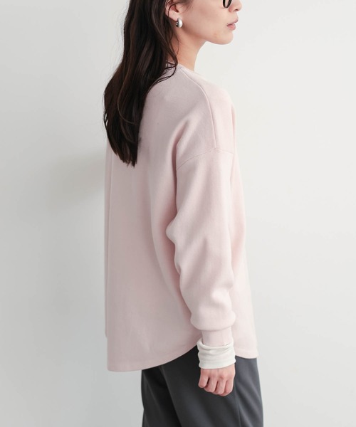 for/c（フォーシー）の「[新色追加]スウェットライクヘンリーネックニット【サスティナブル】（ニット/セーター・レディース・ブラック/グレー/オフホワイト/ピンク・M/L/LL/S）」の16枚目の写真